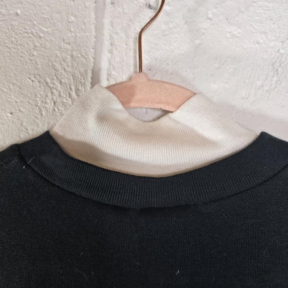 Vtg 80s Nutcracker Christmas tree birds black sweatshirt built in collar - Picture 4 of 11